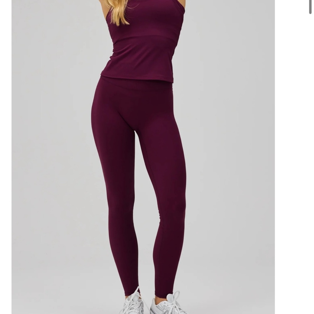 Women's Burgundy Leggings